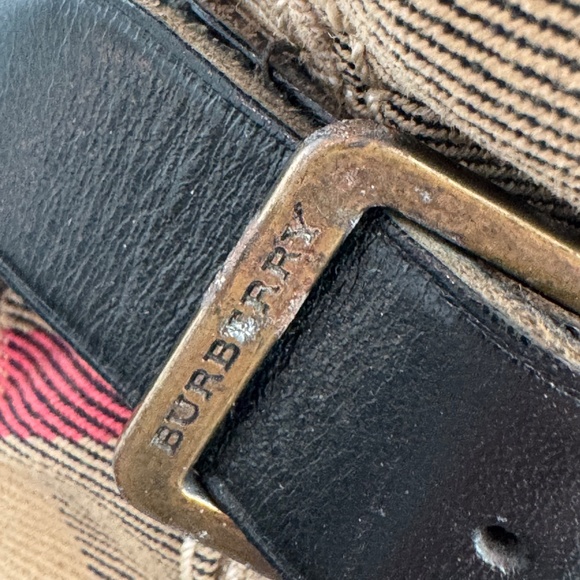 Burberry House Check Shearling Roscemmbra Snow Boots size 37 / 7 - Picture 3 of 16